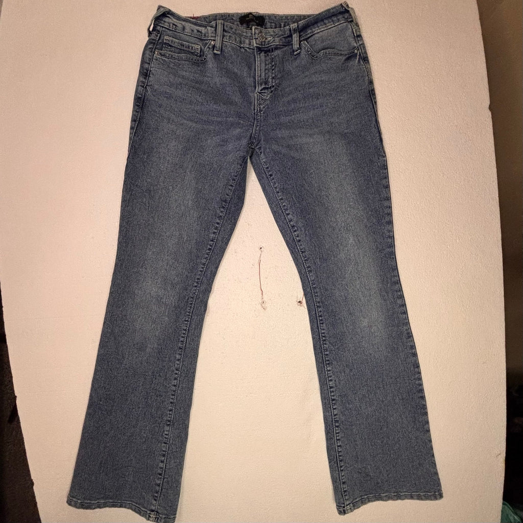 True Religion Becca Y2K Western Mid Rise Bootcut Jeans Blue Medium Wash Denim 31