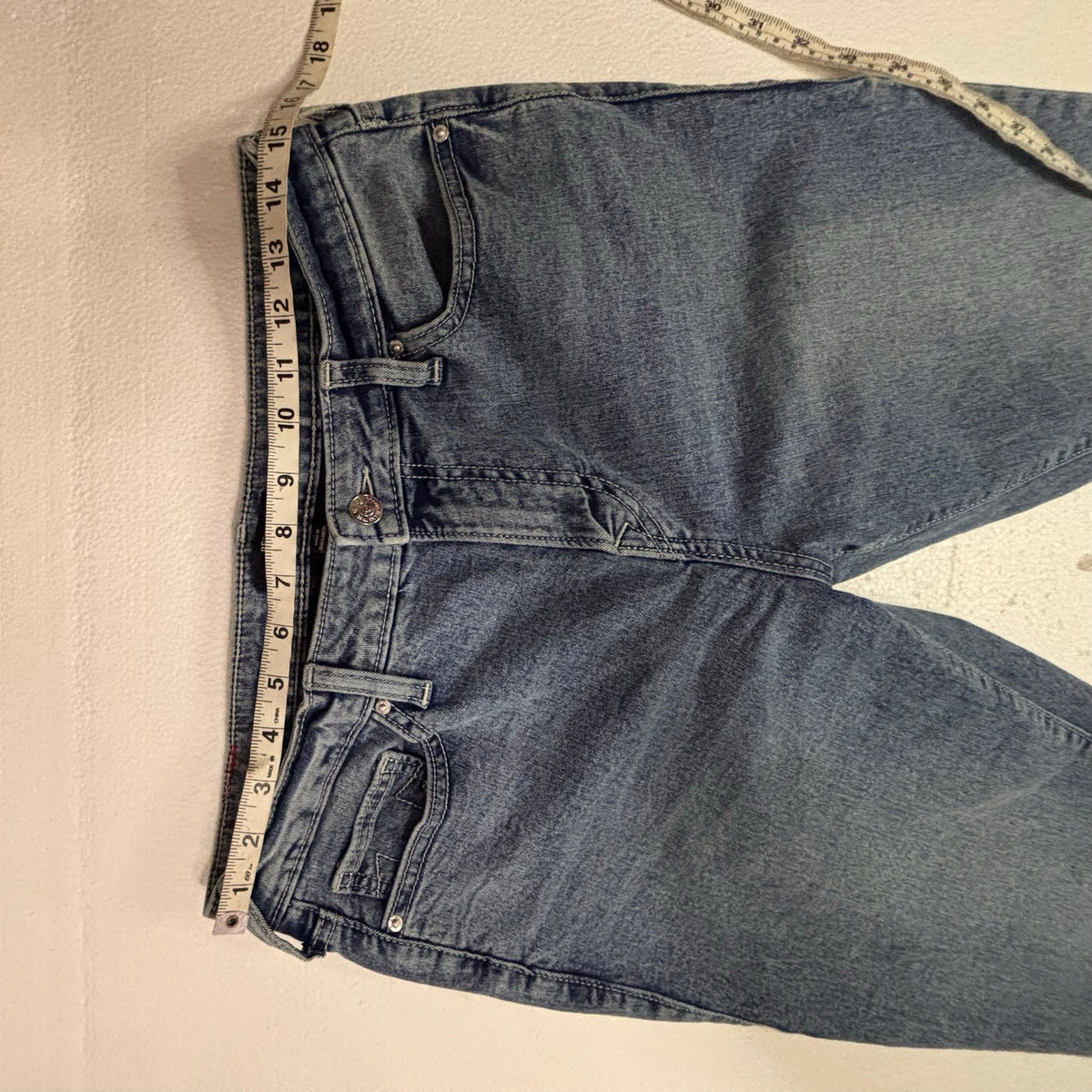 True Religion Becca Y2K Western Mid Rise Bootcut Jeans Blue Medium Wash Denim 31