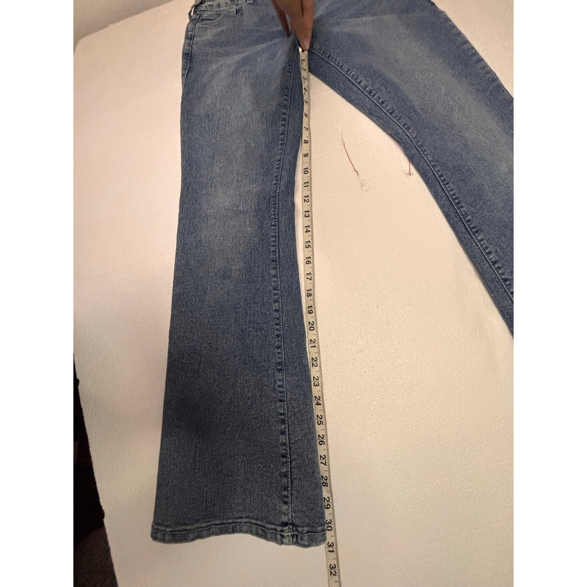 True Religion Becca Y2K Western Mid Rise Bootcut Jeans Blue Medium Wash Denim 31